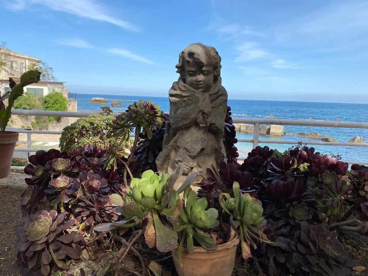 Riviera Villa Sul Mare Syracuse 0*,
